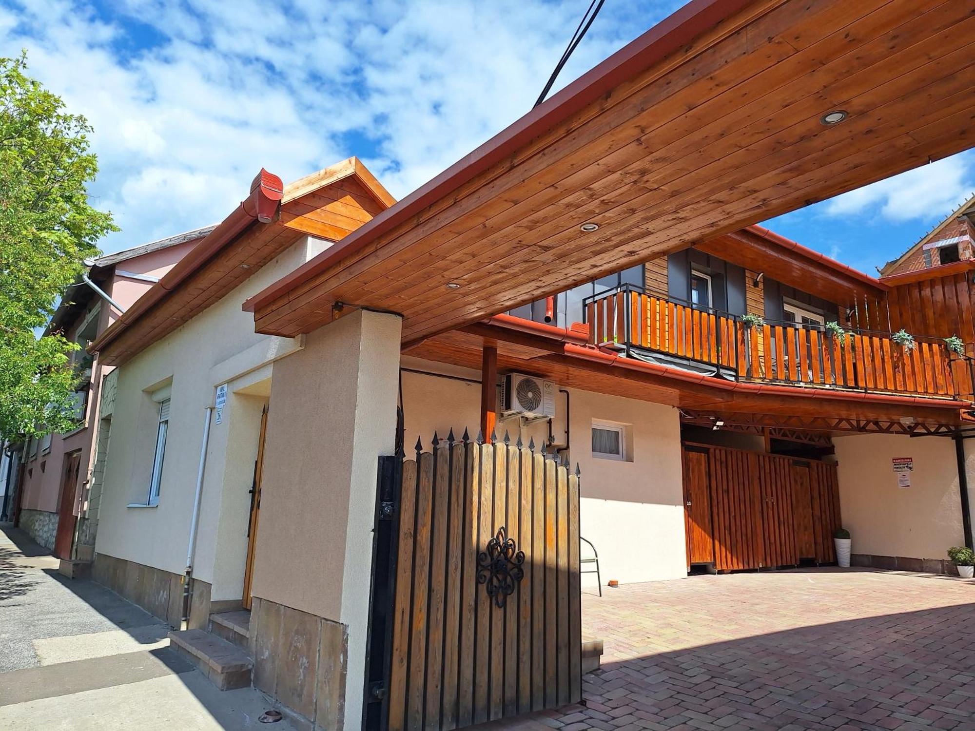 Varfal Apartman II Eger Exteriér fotografie